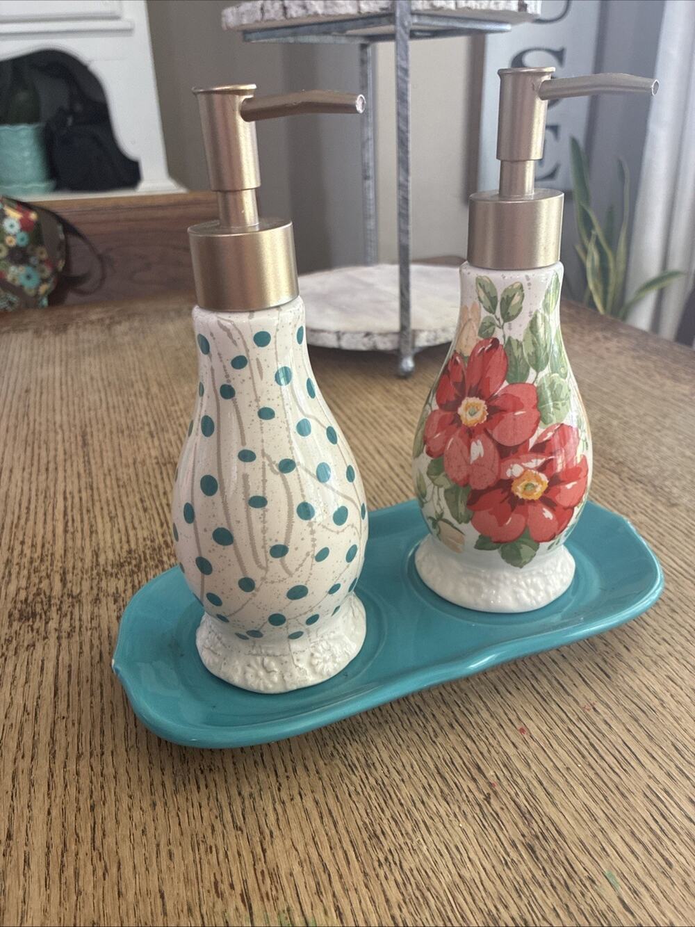 The Pioneer Woman Vintage Floral Ceramic Soap Dispenser Set Lotion Country